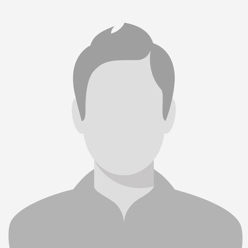 مسؤول علاقات عامة